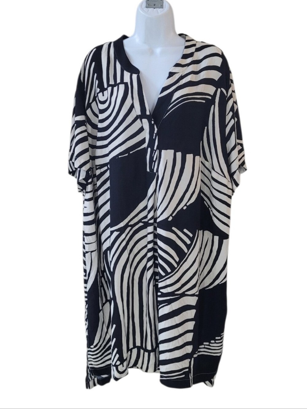H&M Black White Patterned Tunic Dress Size XXL